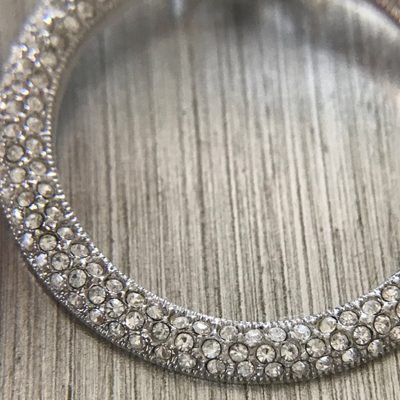 Necklace and earrings set. - Picture 3 of 4